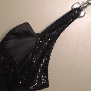 Bisou Bisou sz 6 dress glam sexy sequins black sleeveless asymmetrical glitzy